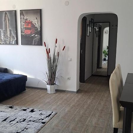 Casuta Cu Povesti Apartment Cîmpina Ngoại thất bức ảnh
