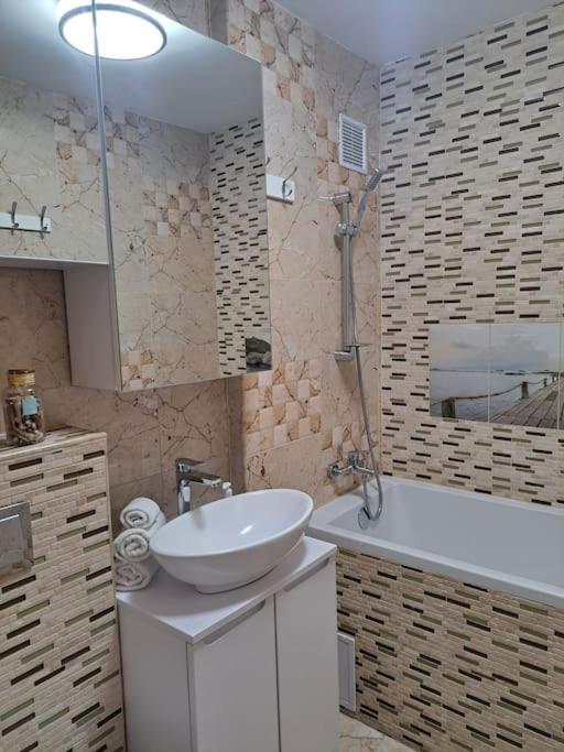 Casuta Cu Povesti Apartment Cîmpina Ngoại thất bức ảnh